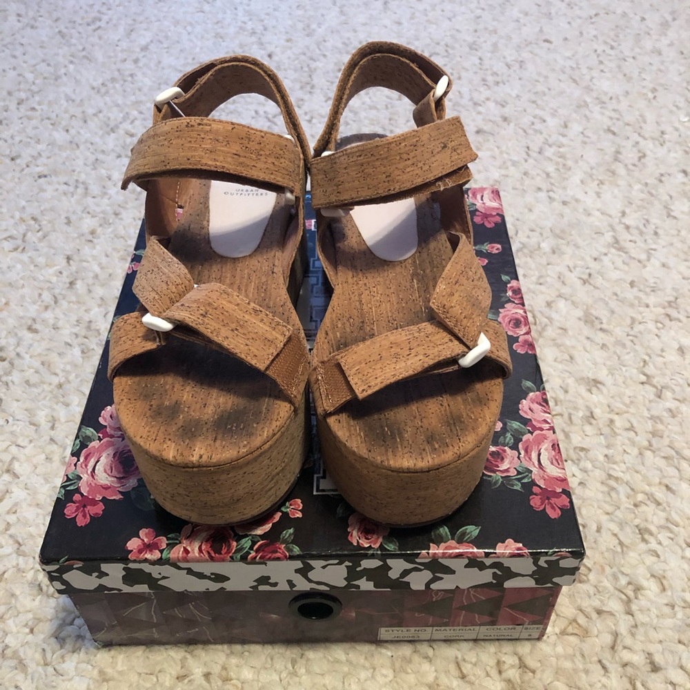 Jeffery Campbell X UrbanOutfitters platform sandal